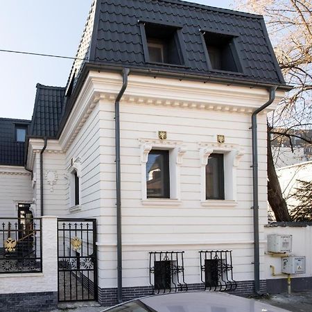 Oasis Historic Central House Бухарест Экстерьер фото